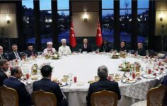 Cumhurbaşkanı Erdoğan dini azınlık temsilcileriyle iftarda bir araya geldi