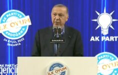 Erdoğan’dan gençlere: Eğer sizi yanıltmaya çalışırsam bana da aynı tavrı gösterin; benim karşımda da özgürlüğünüzden asla taviz vermeyin